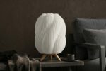 Lampe de table filaire Hexa avec lumière douce, idéale pour salon ou console en Algérie