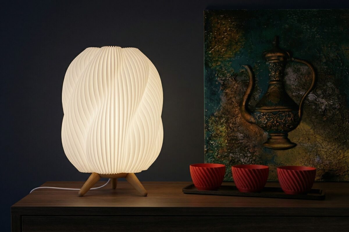 Lampe de table filaire Hexa avec lumière douce, idéale pour salon ou console en Algérie